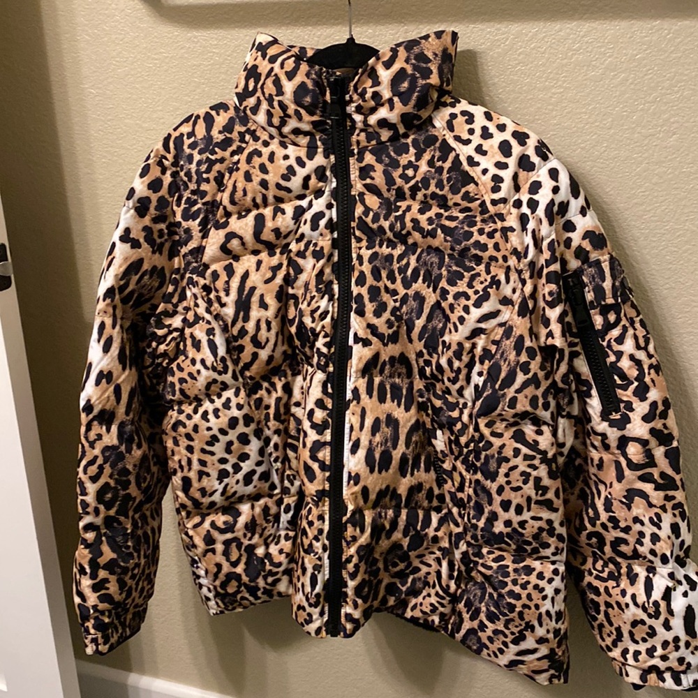Express new leopard puffer xl